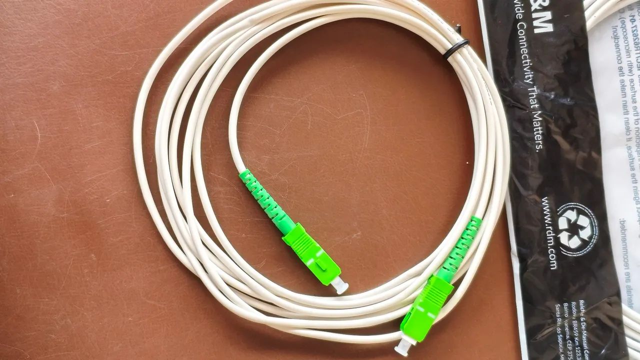 Cordão óptico