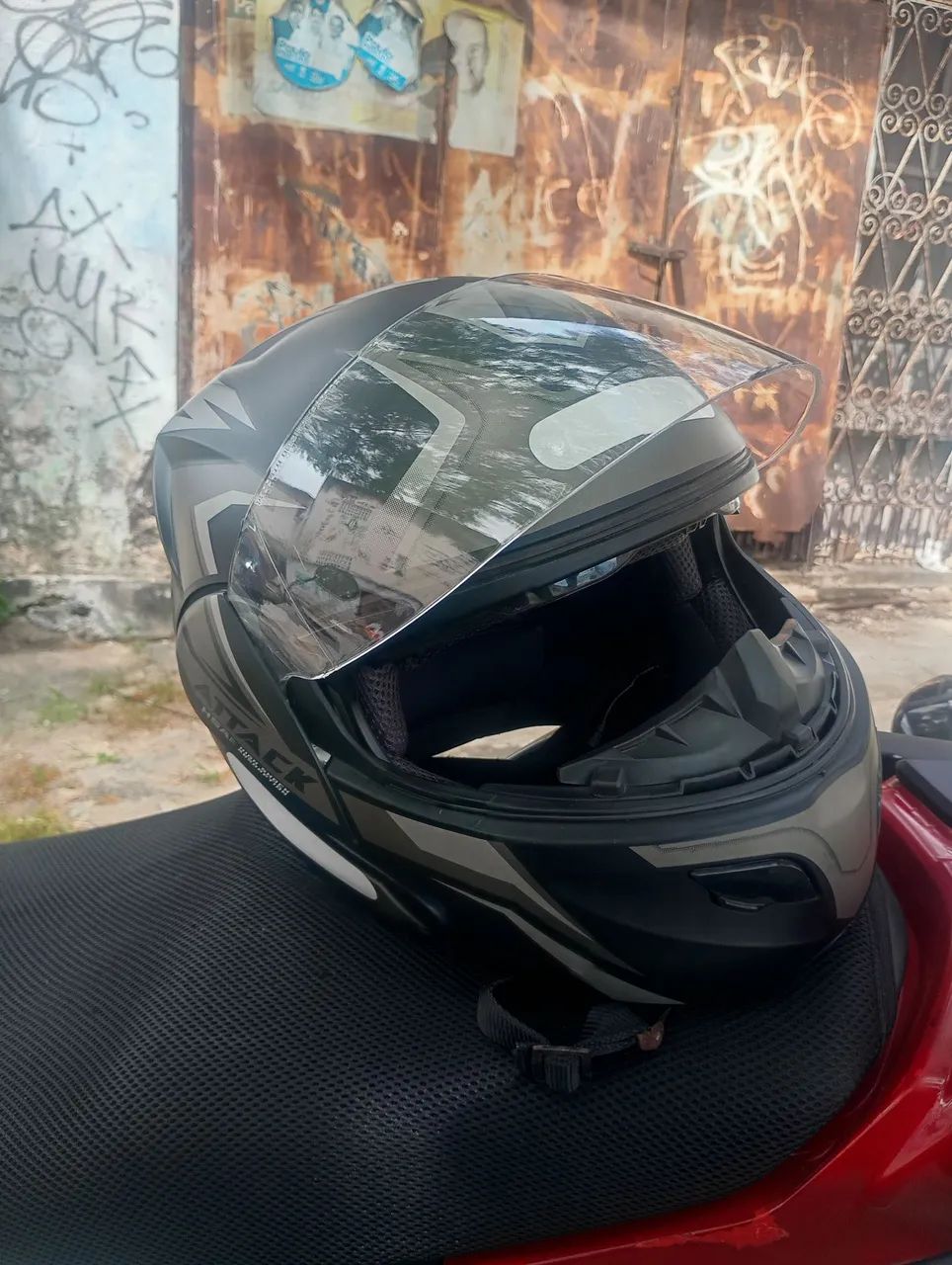  Capacete Attack !