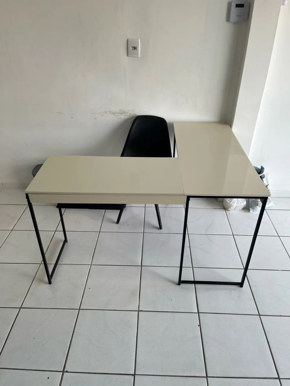 Mesa escrivaninha em L - Foto 2