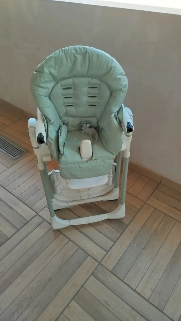 Cadeira de Alimentação Papa Prima Zero3 na cor verde - Foto 2
