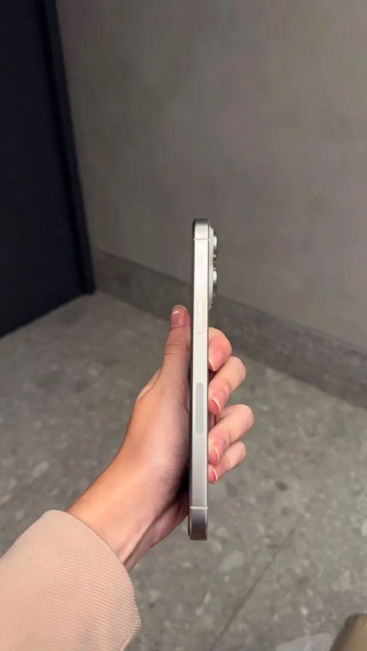 iPhone 15 Pro Max 256GB - Foto 2