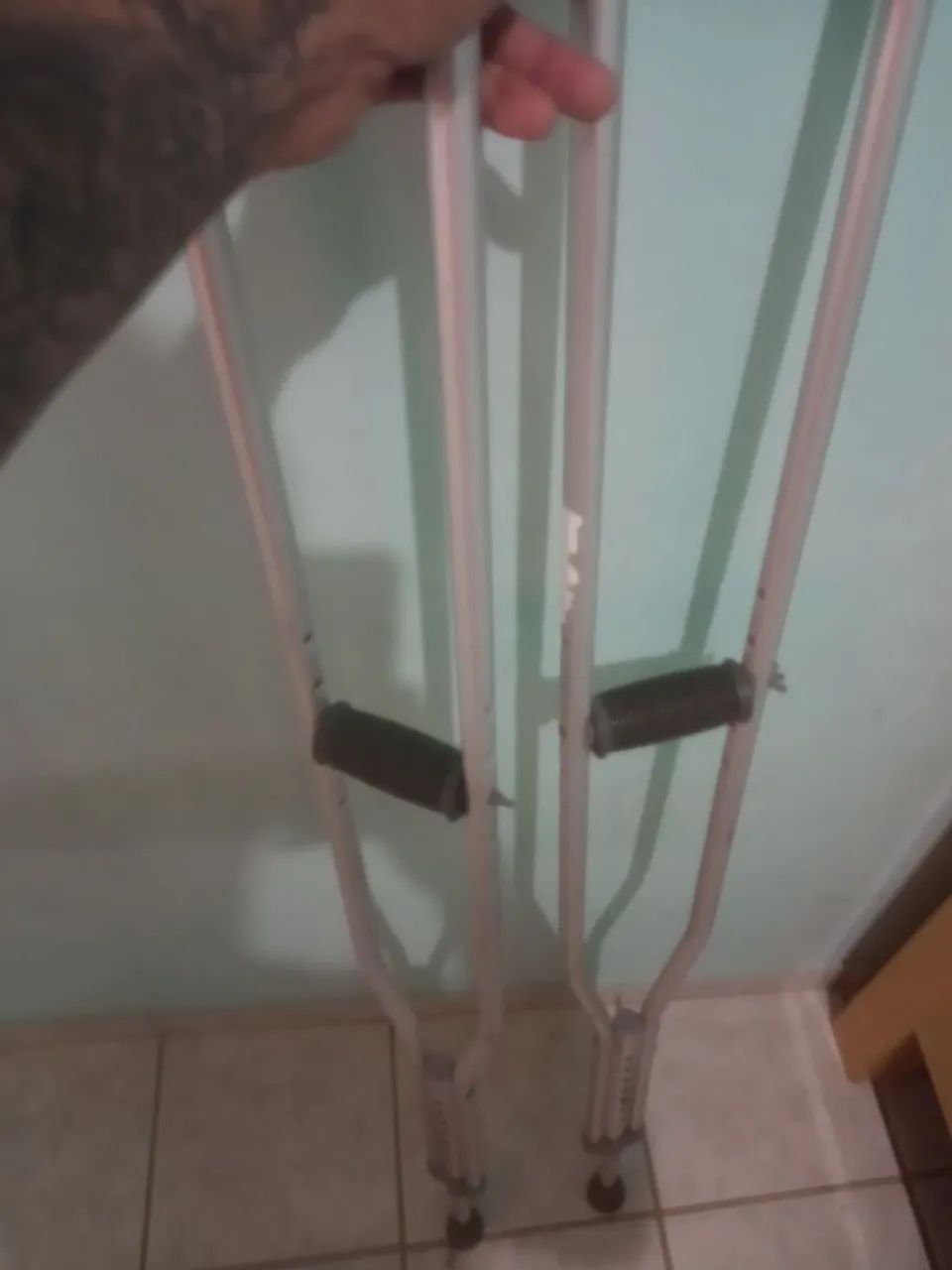 Muletas axilar de alumínio mercur  - Foto 2