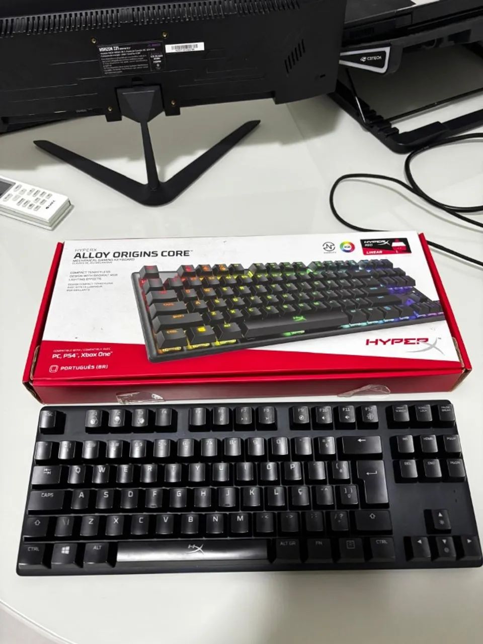 Teclado Gamer Mecânico HyperX Alloy Origins Core RGB