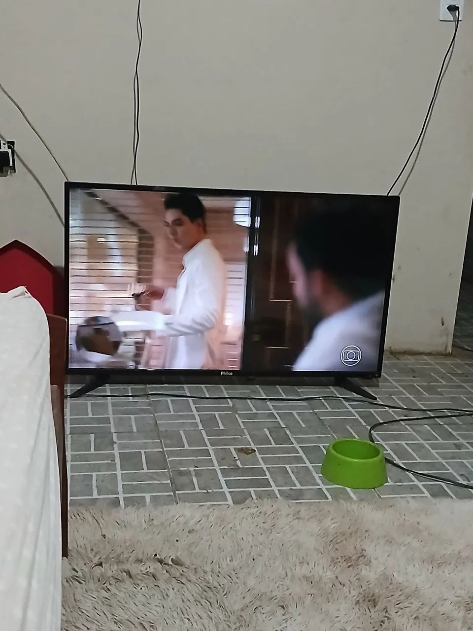 Tv 40 polegadas  4oo rearis