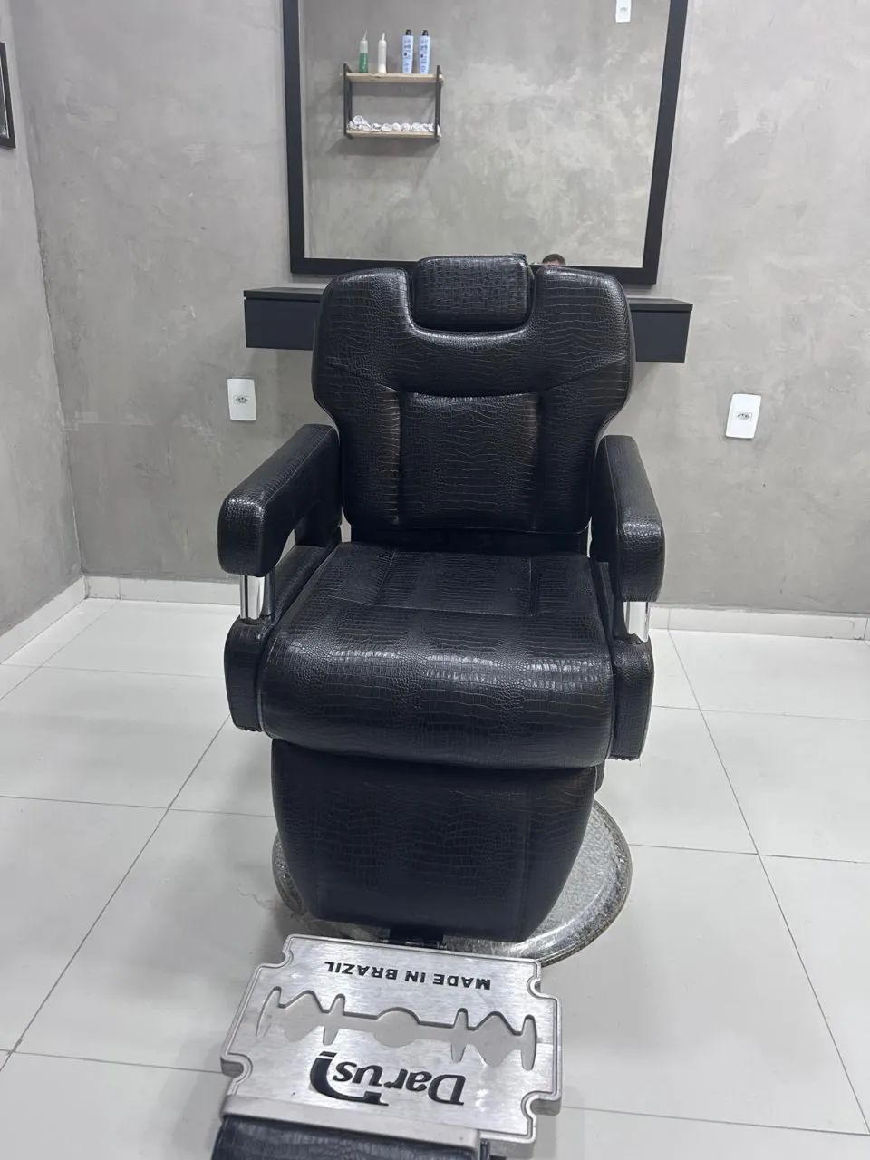 Vendo cadeira Darus nova nunca usada R$ 3000