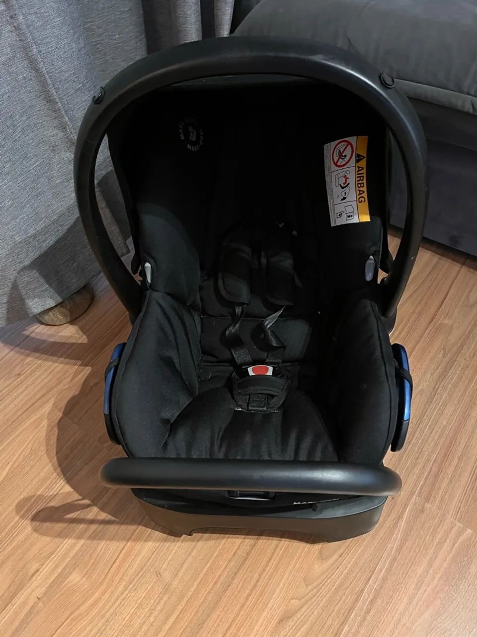 Bebê conforto maxi cosi 