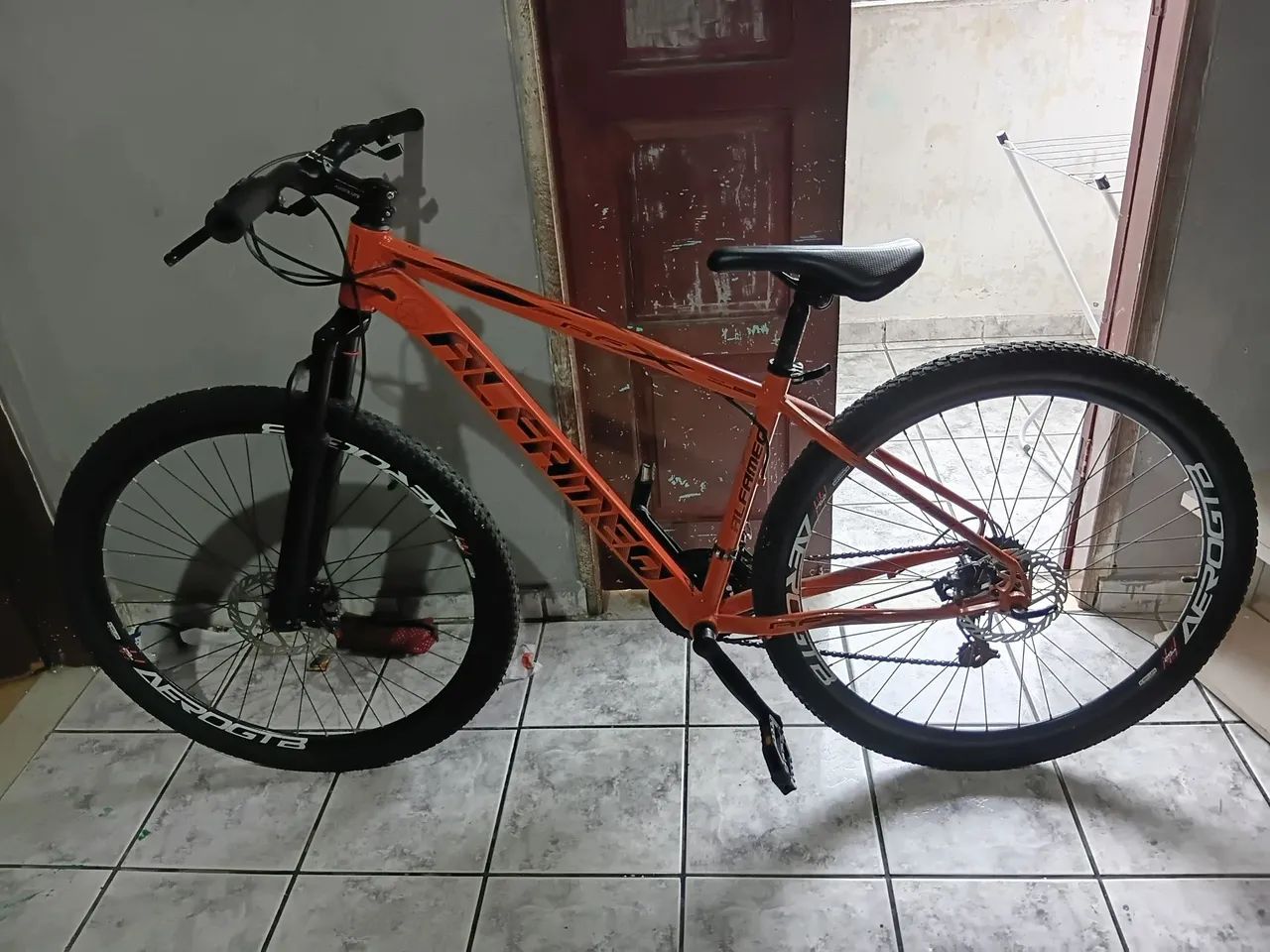 VENDO BICICLETA ARO 29 - Foto 2