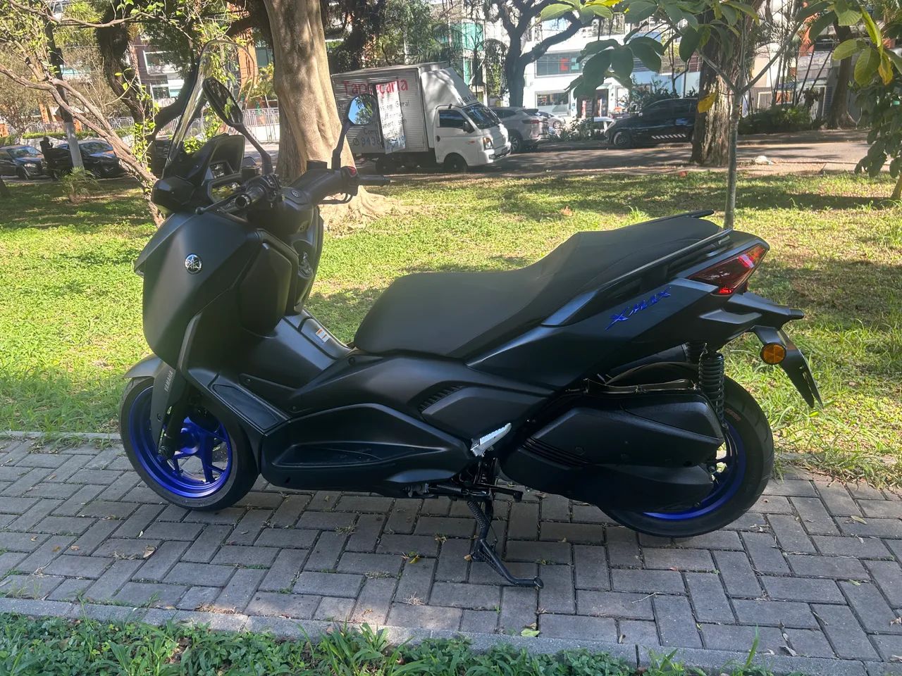 Yamaha XMax 250 Connected 2025 - Foto 2