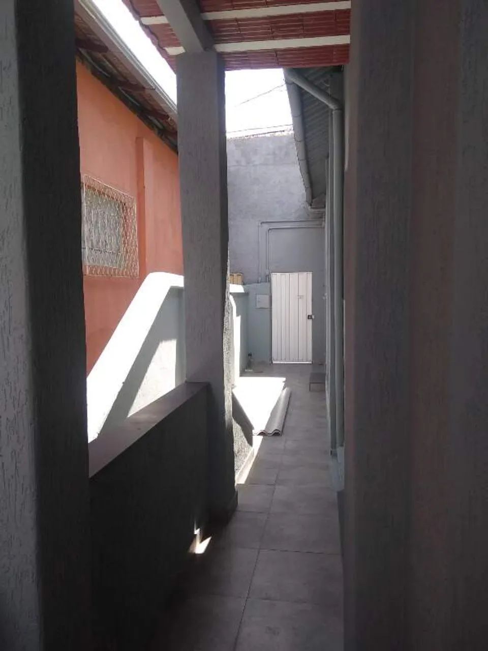CASA 02 QUARTOS - QUINTAL / SEM VAGA DE GARAGEM - Foto 4
