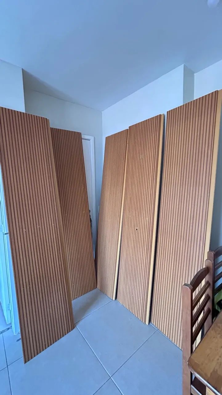 Painel ripado para TV até 75 polegadas