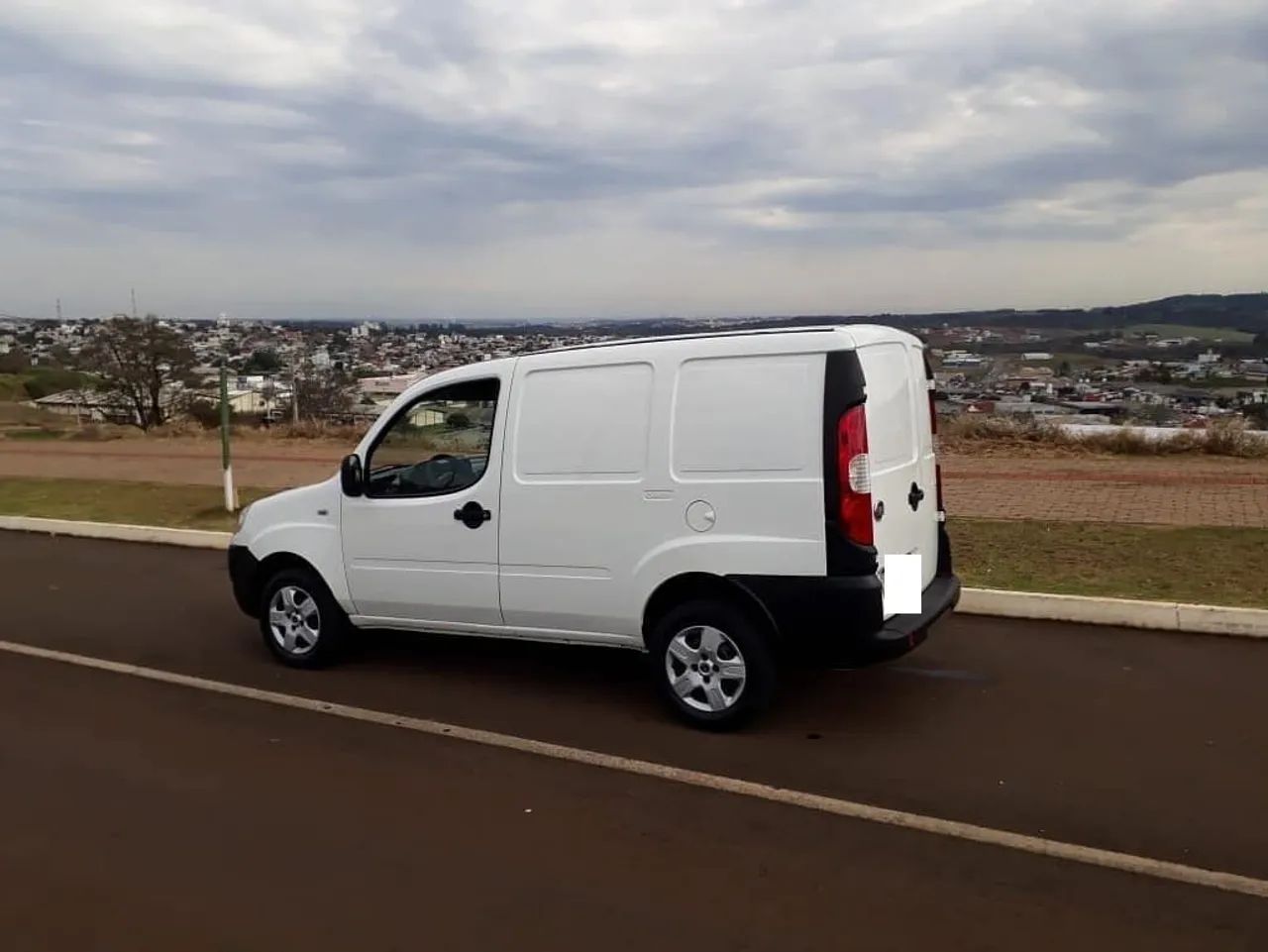 Fiat Doblo Cargo 1.4 mpi Fire Flex 8V 3p, foto 5 de 9