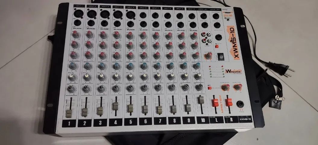Mesa de Som XWMS-10 