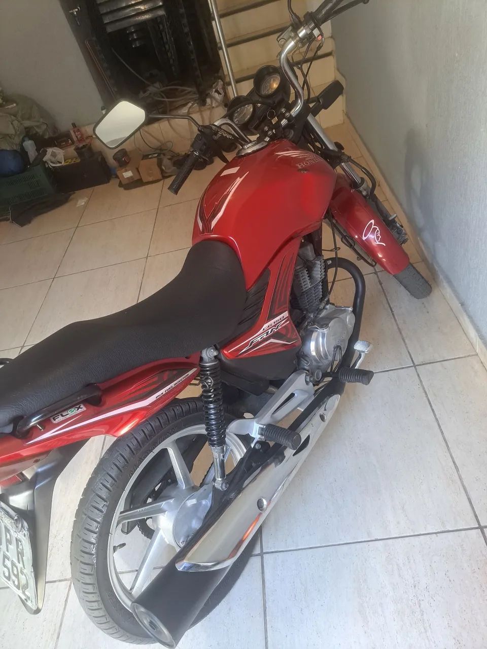 Vendo moto titan 150 2013  - Foto 2