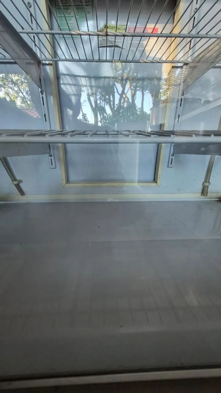 Vitrine Panorâmica Refrigerada 1,20x1,40. - Foto 3