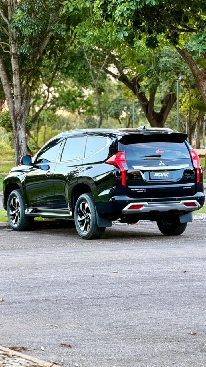 Mitsubishi Pajero 2025