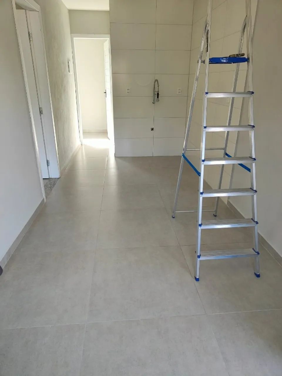 ALUGO APARTAMENTO DE DOIS QUARTOS EM PIRABEIRABA - Foto 5