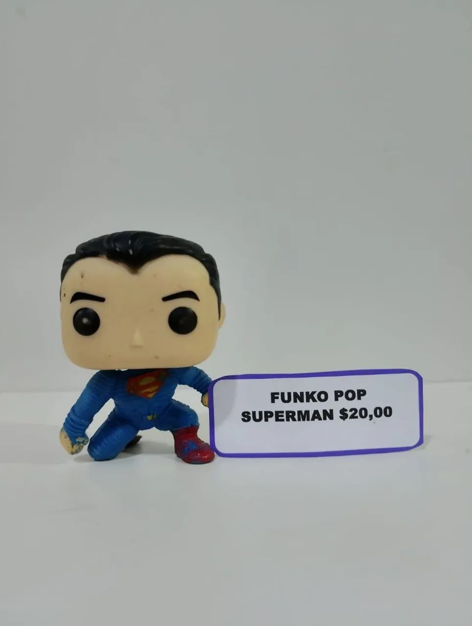 Miniatura funko pop Superman 