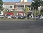 EXCELENTE !!!!!! Lojas com metragens variadas e adaptáveis para Locação no Costa Azul!!!!