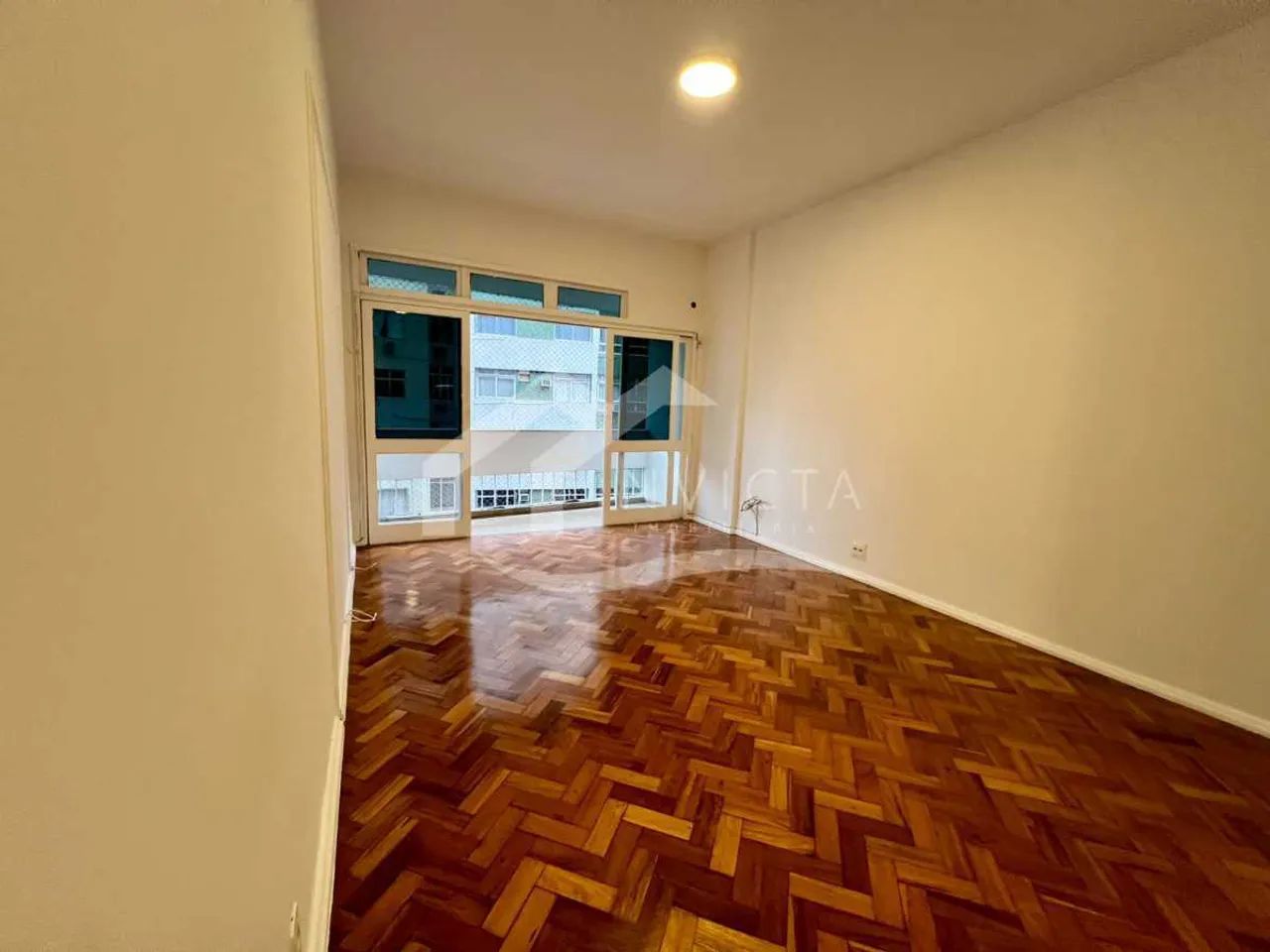 3 QUARTOS COM VAGA NO POSTO 5 - COPACABANA - Foto 3