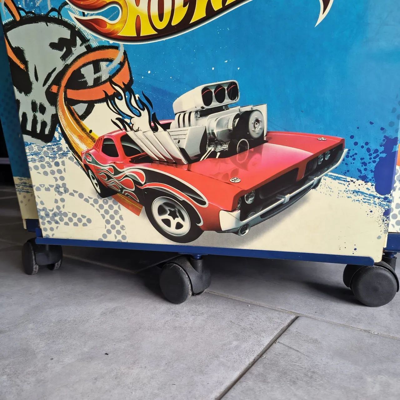 Expositor Display Hot Wheels Giratório Grande com Rodinhas e