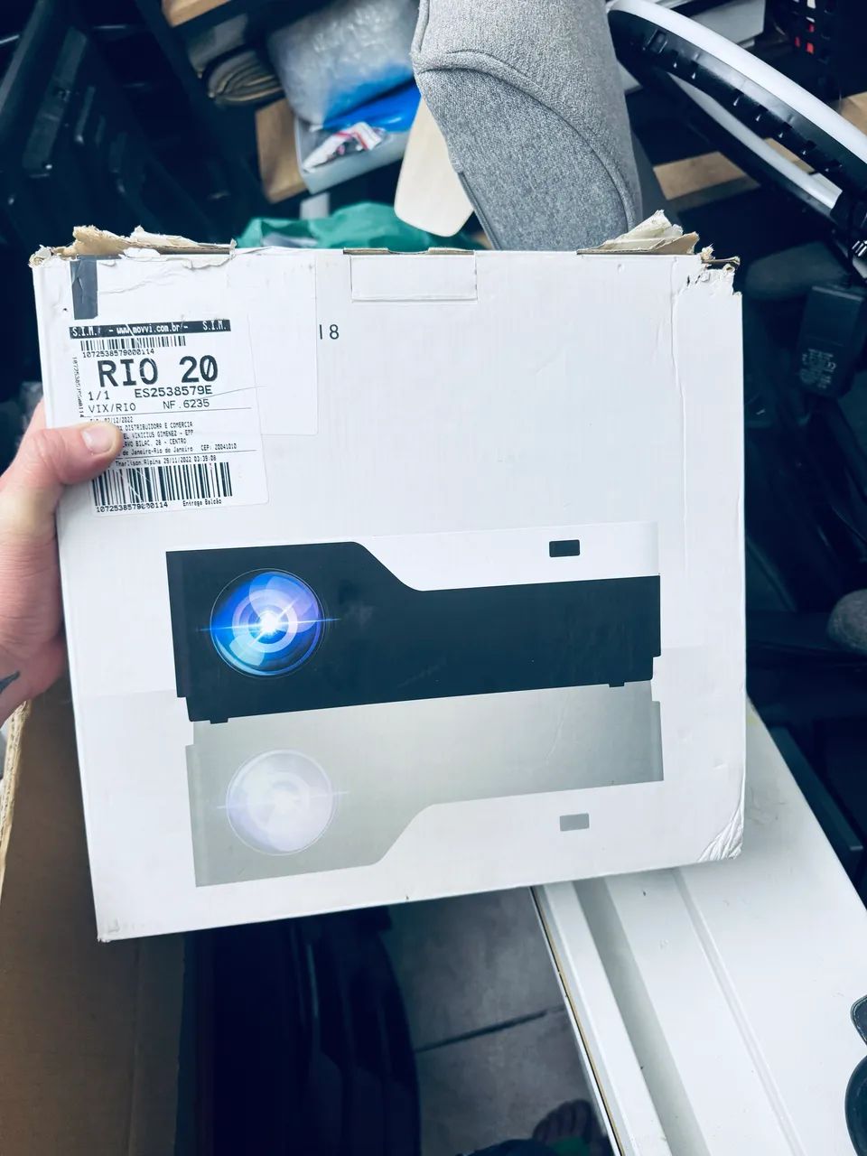 Projetor BrazilPC BPC 1080P M18 W 5000 Lumens Full HD LED HDMI USB VGA AV SD CARD Preto - Foto 3