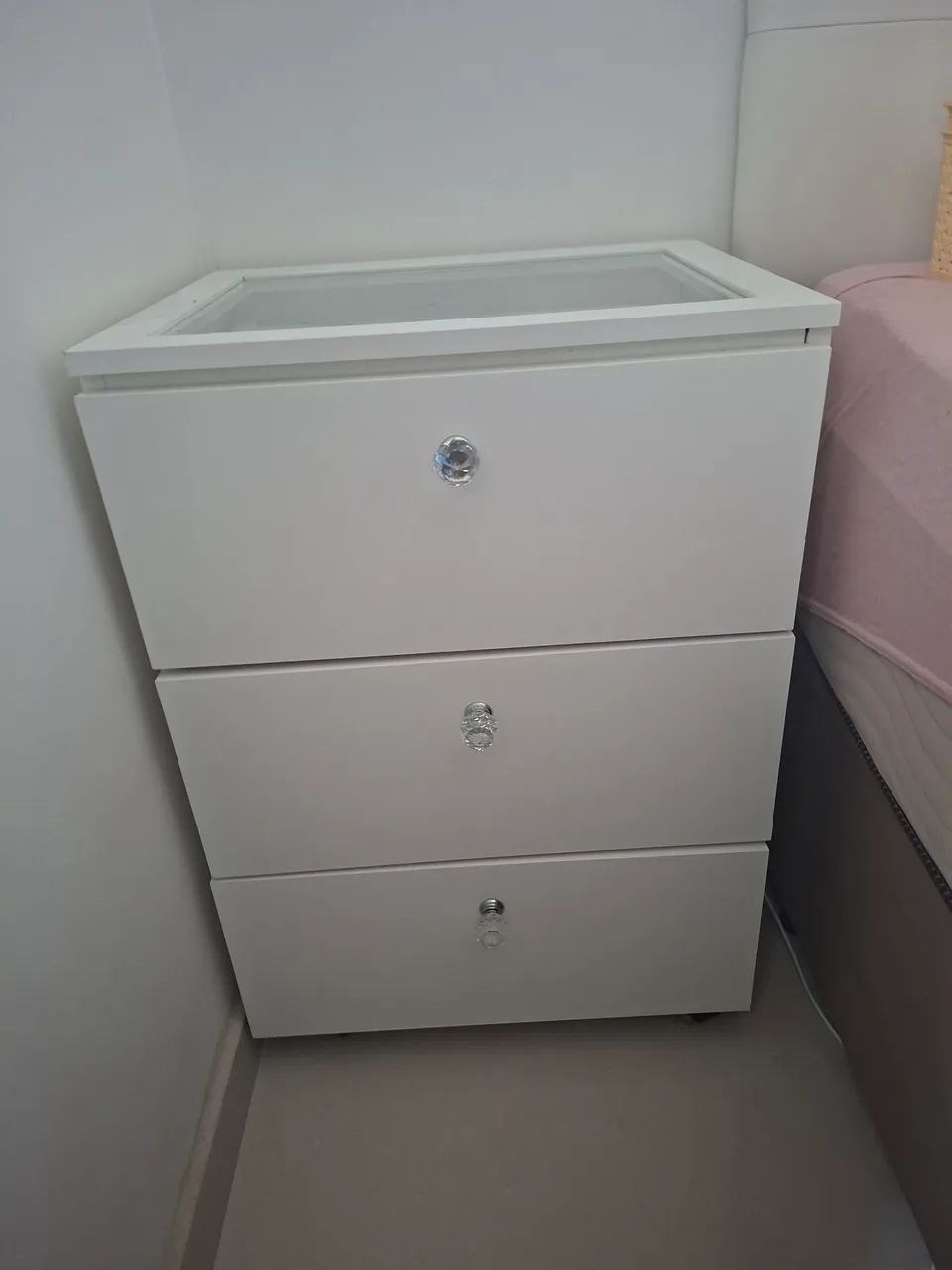 2 mesas de cabeceira  - Foto 3