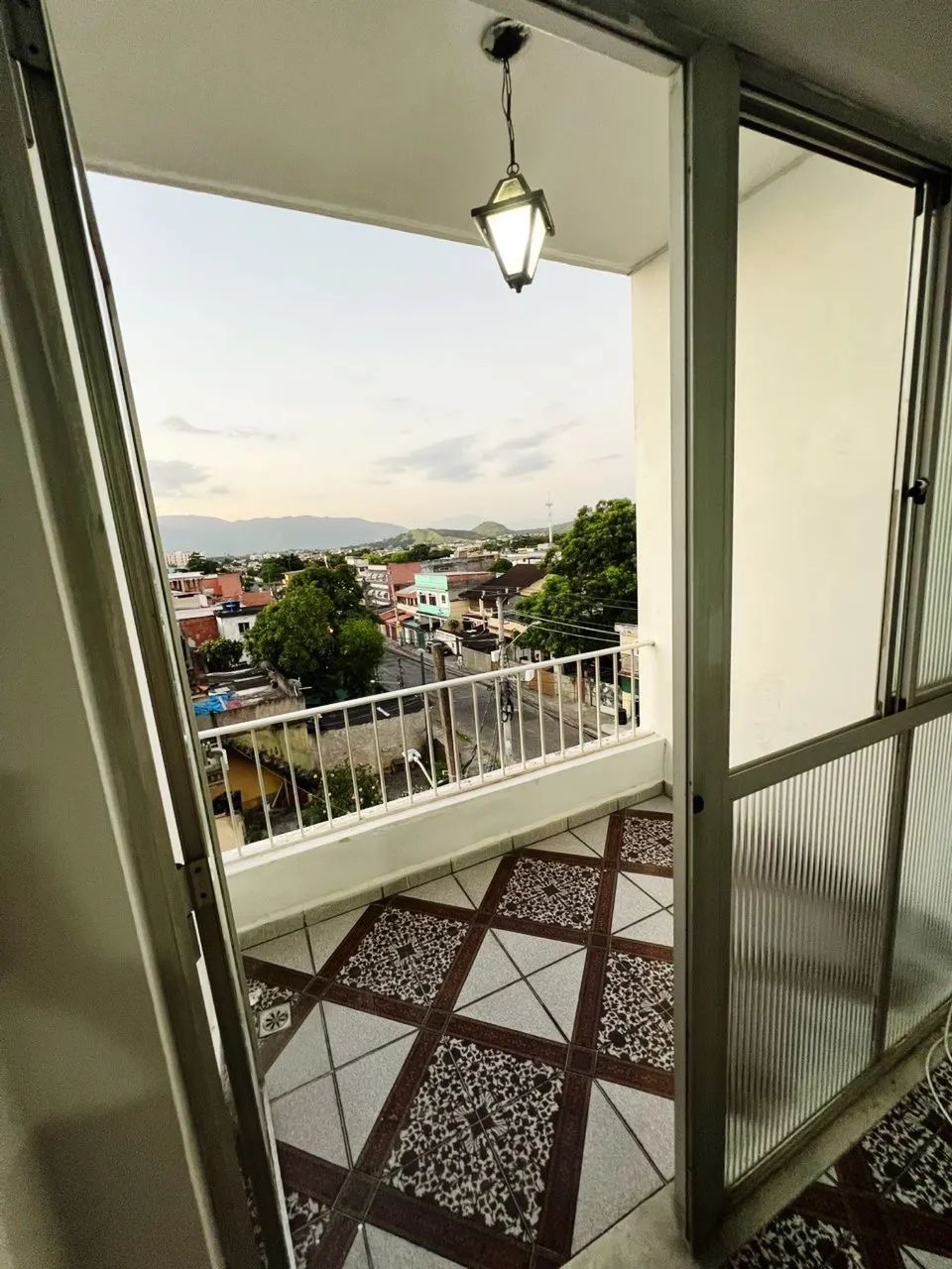 ALUGO ÓTIMO APARTAMENTO EM REALENGO  - Foto 2