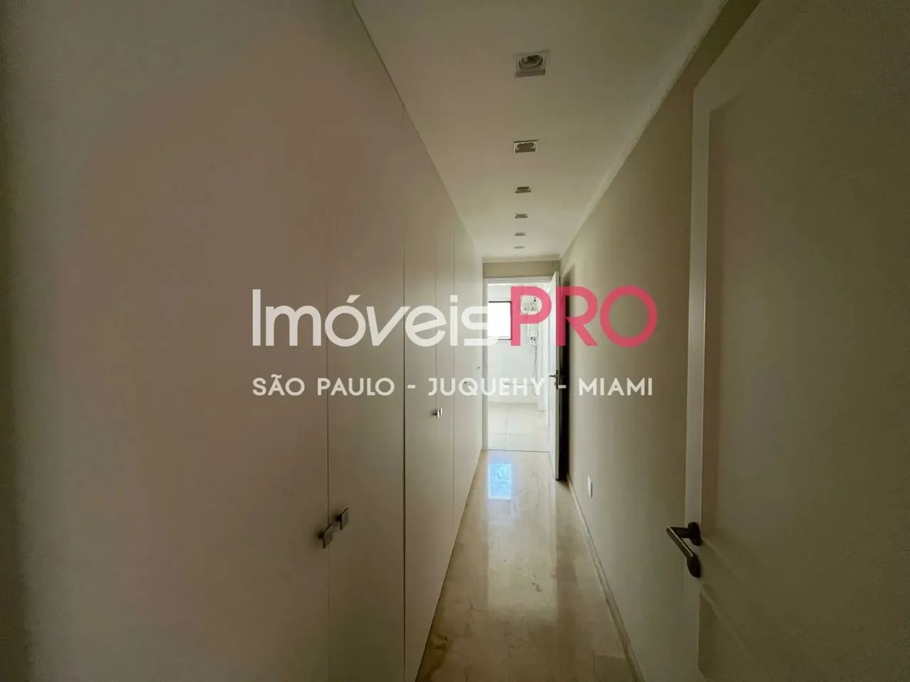 Alto padrão em Moema Pássaros com 287m², 4 quartos e 4 vagas fora de rota - Foto 14
