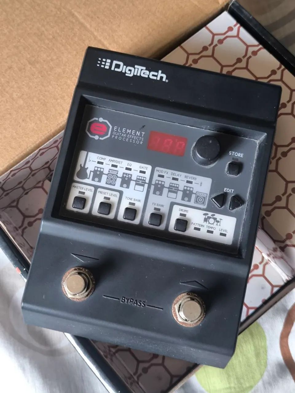 Pedaleira Element DigiTech (Guitarra)