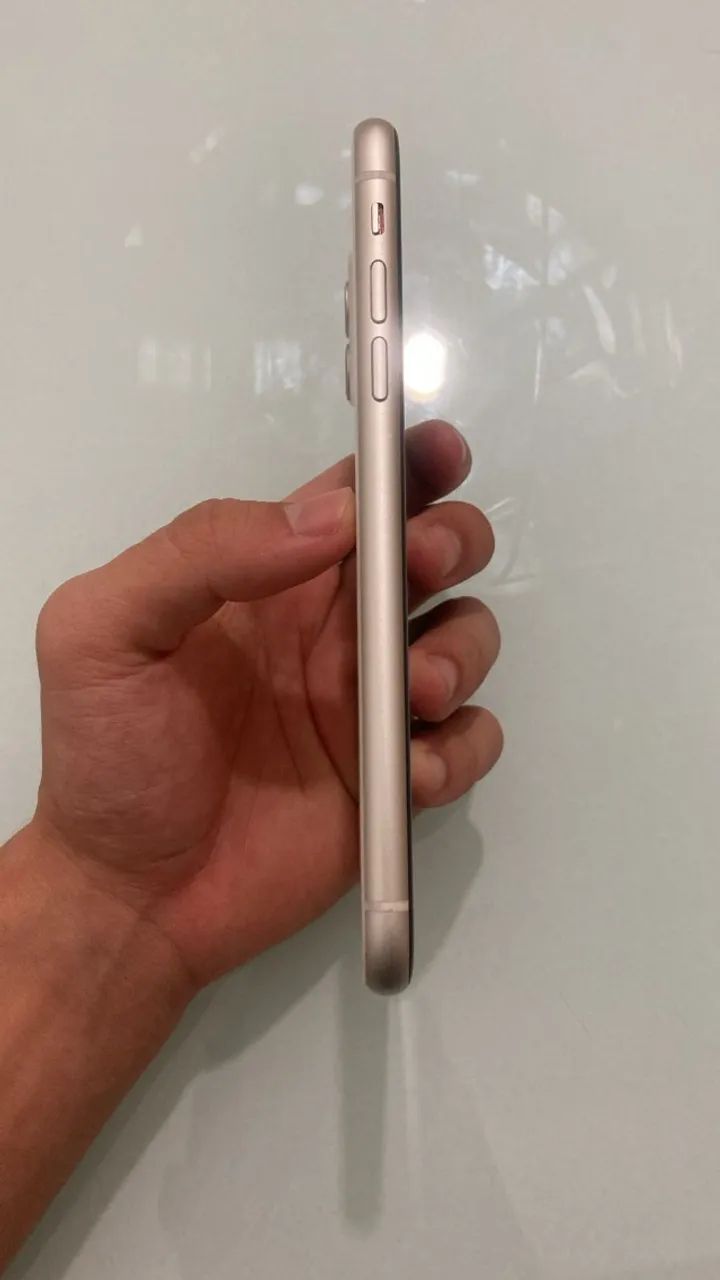 iPhone 11 128 GB Excelente - Troco Parcelo 18X Loja Centro - Foto 2