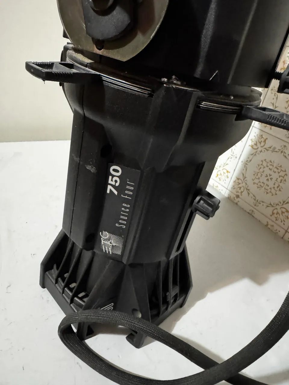 Refletor Elipsoidal Source Four 750W 220V