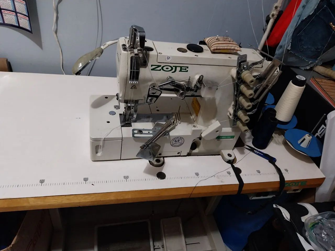 Maquina galoneira industrial 5 fios zoje - Foto 2