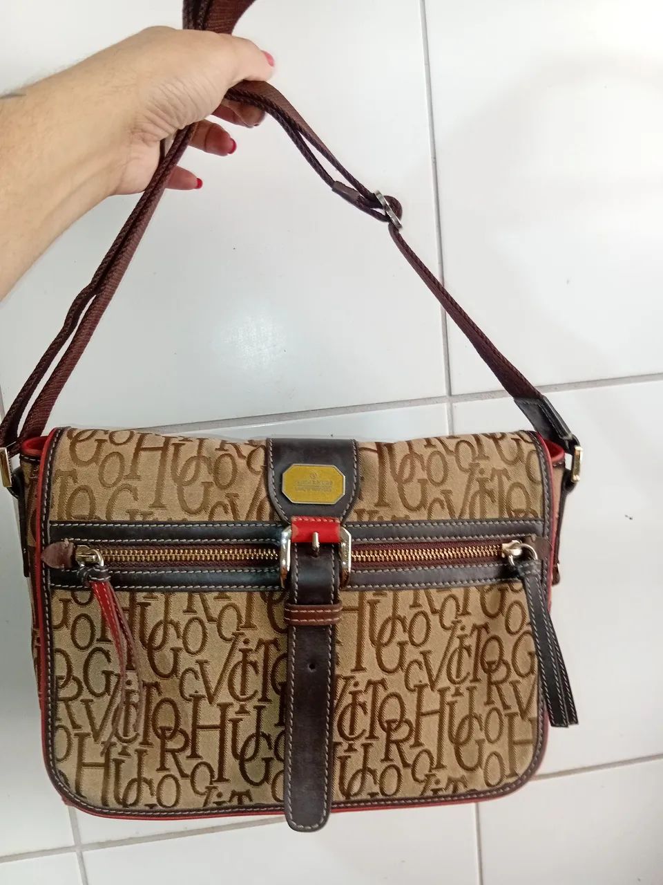 VH crossbody 