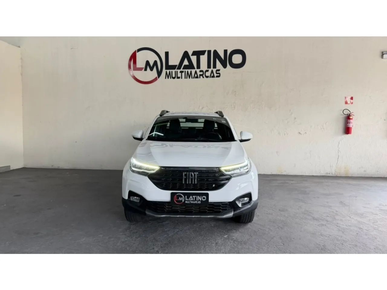 Fiat Strada Volcano 1.3 Flex 8V CD Aut. 2023 - Foto 2