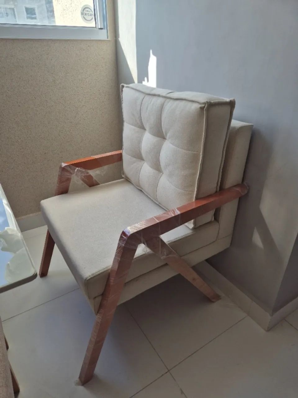 Vende se duas poltronas novas - Foto 2