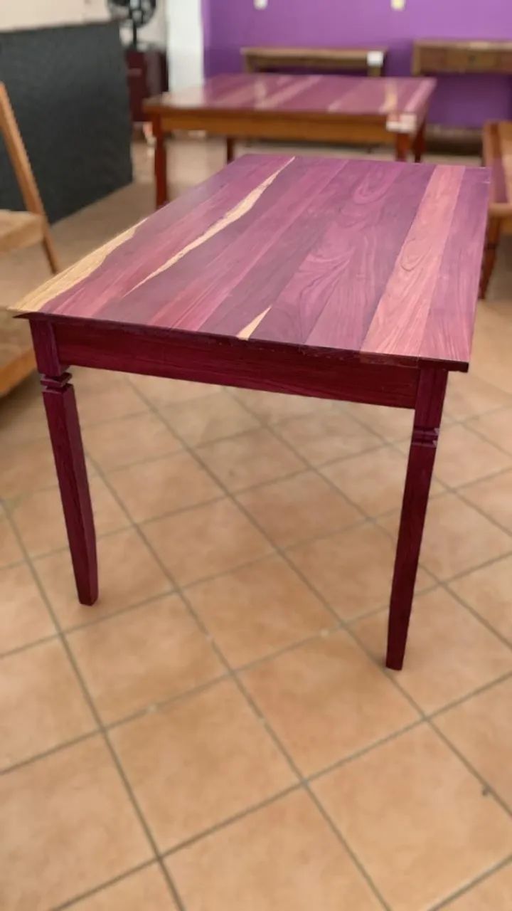 Mesa Roxinho 1,58m x 88 cm