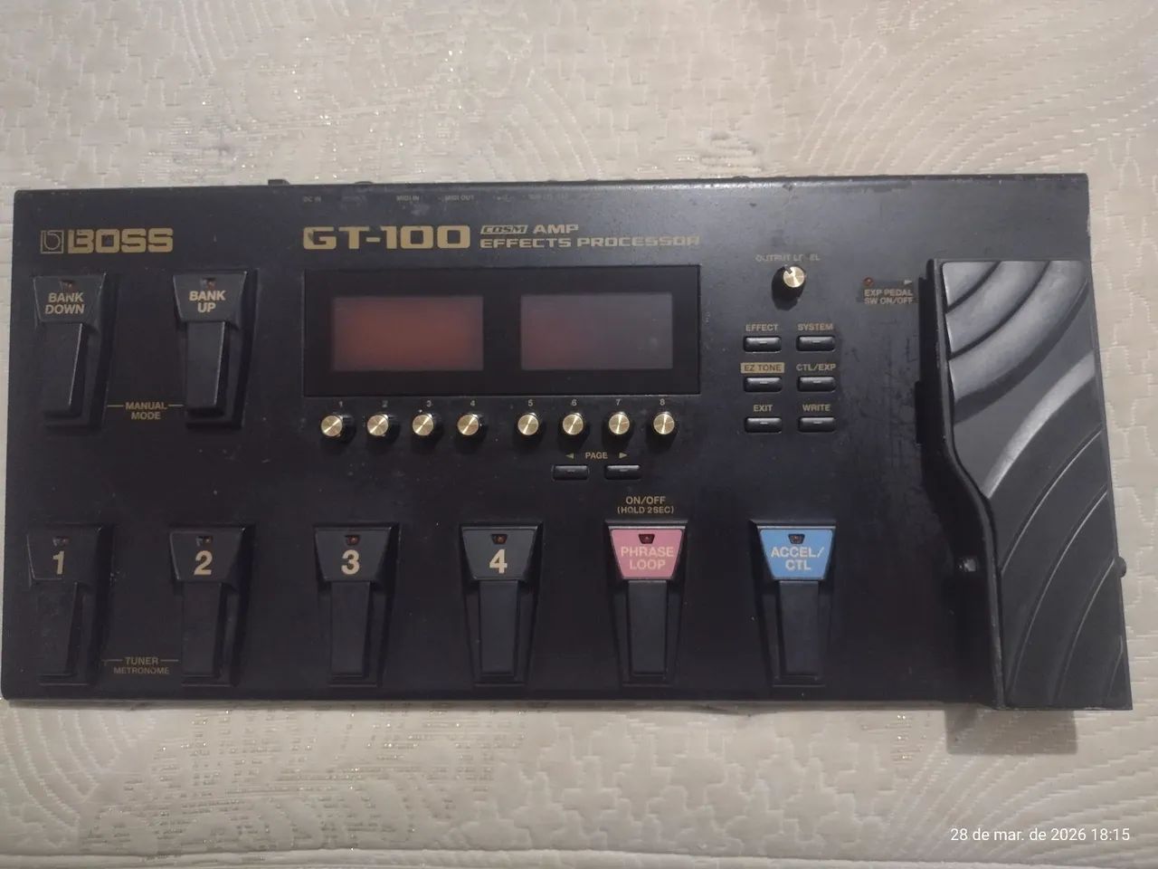 Boss GT100