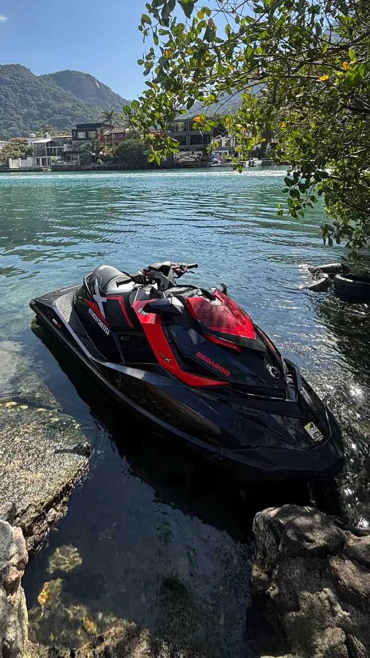 Jet ski sea doo