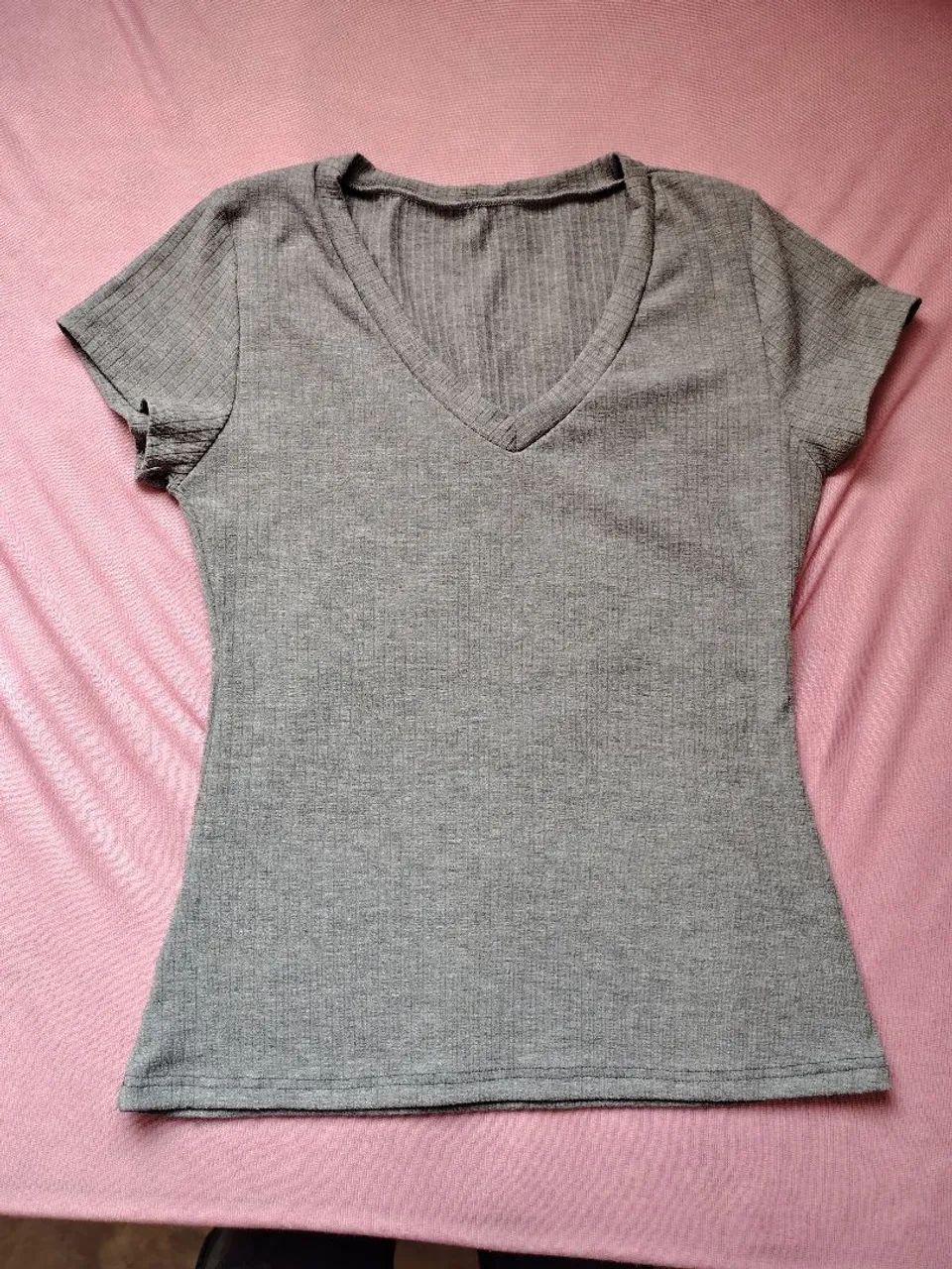 Blusa feminina cinza