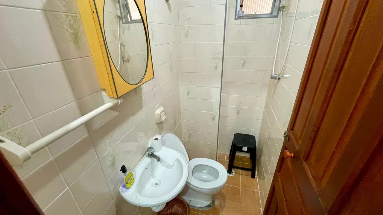 APARTAMENTO MOBILIADO NO CENTRO DE MONGAGUÁ - Foto 5