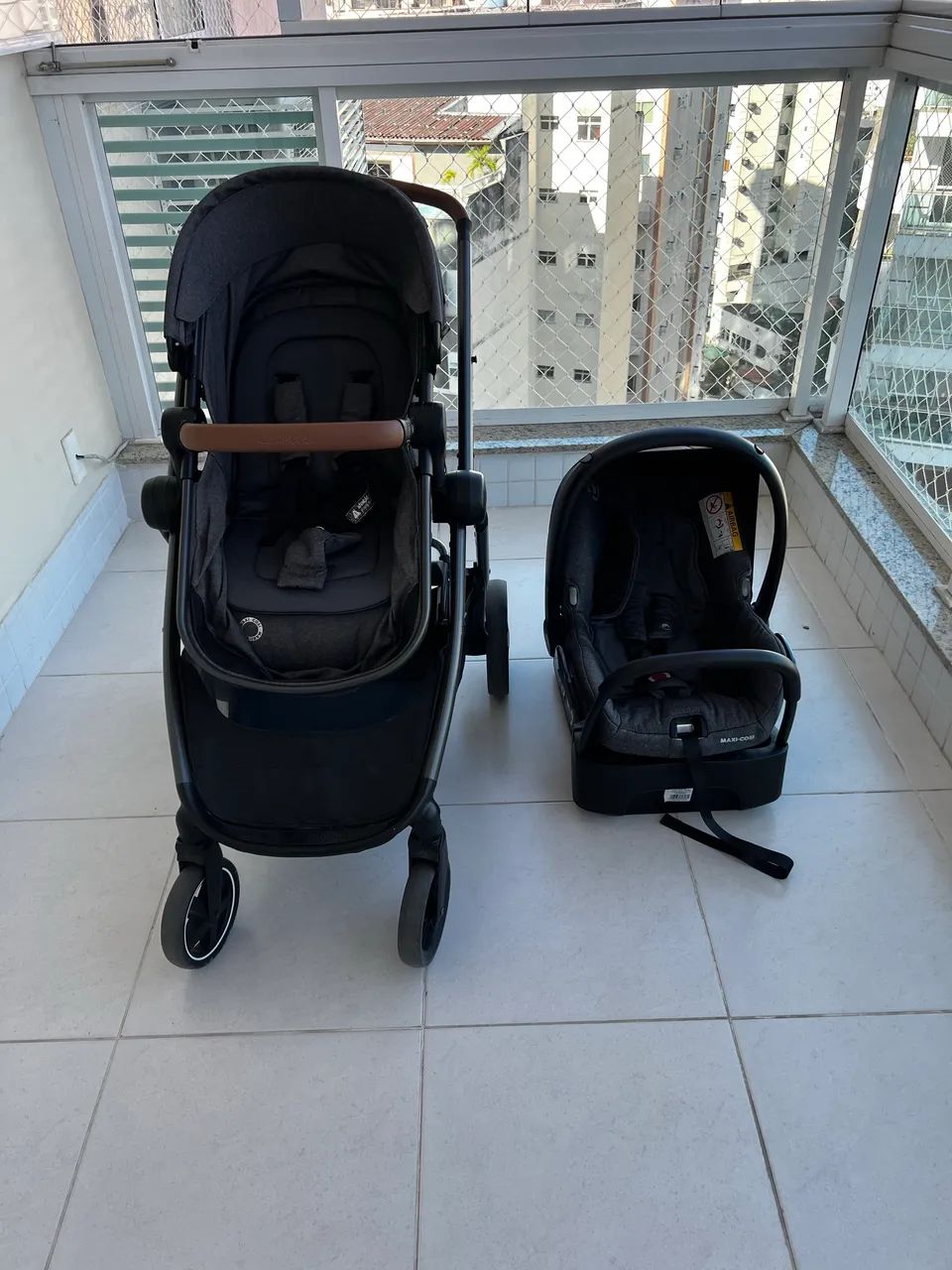 Carrinho de bebê travel system Anna Máxi Cosi
