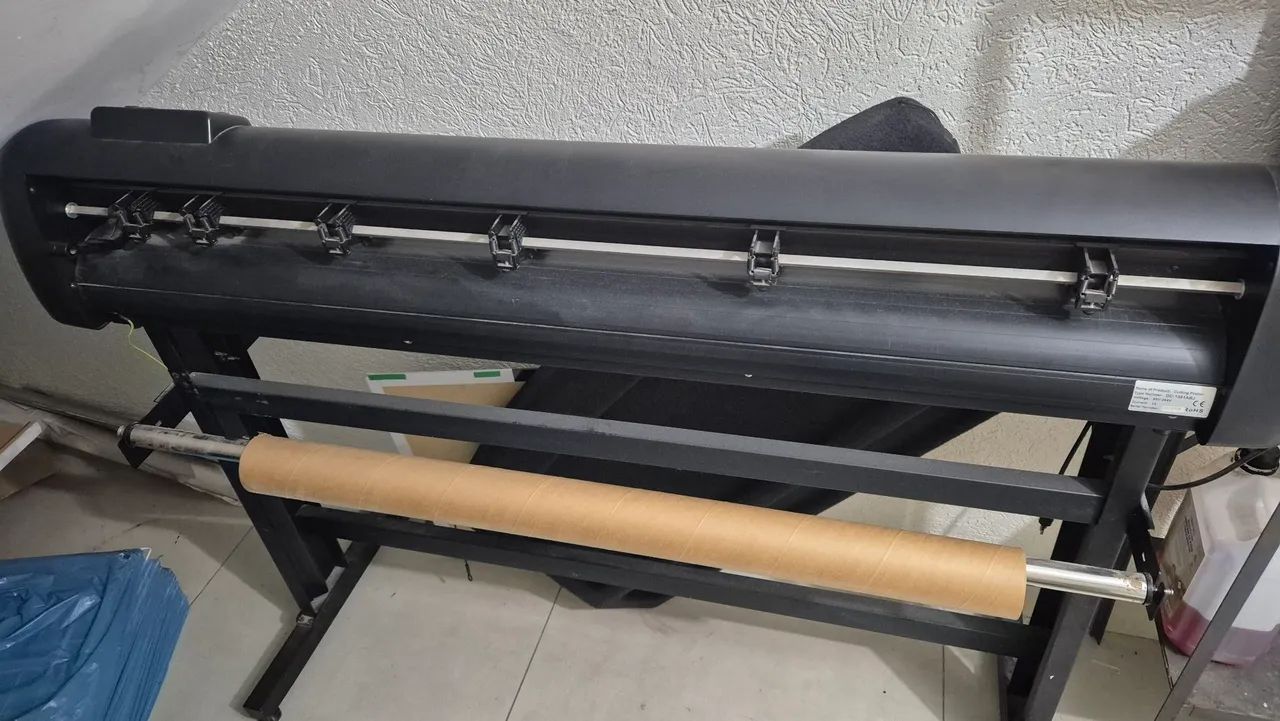 PLOTER MAQUINA DE RECORTE JINKA GC 1351