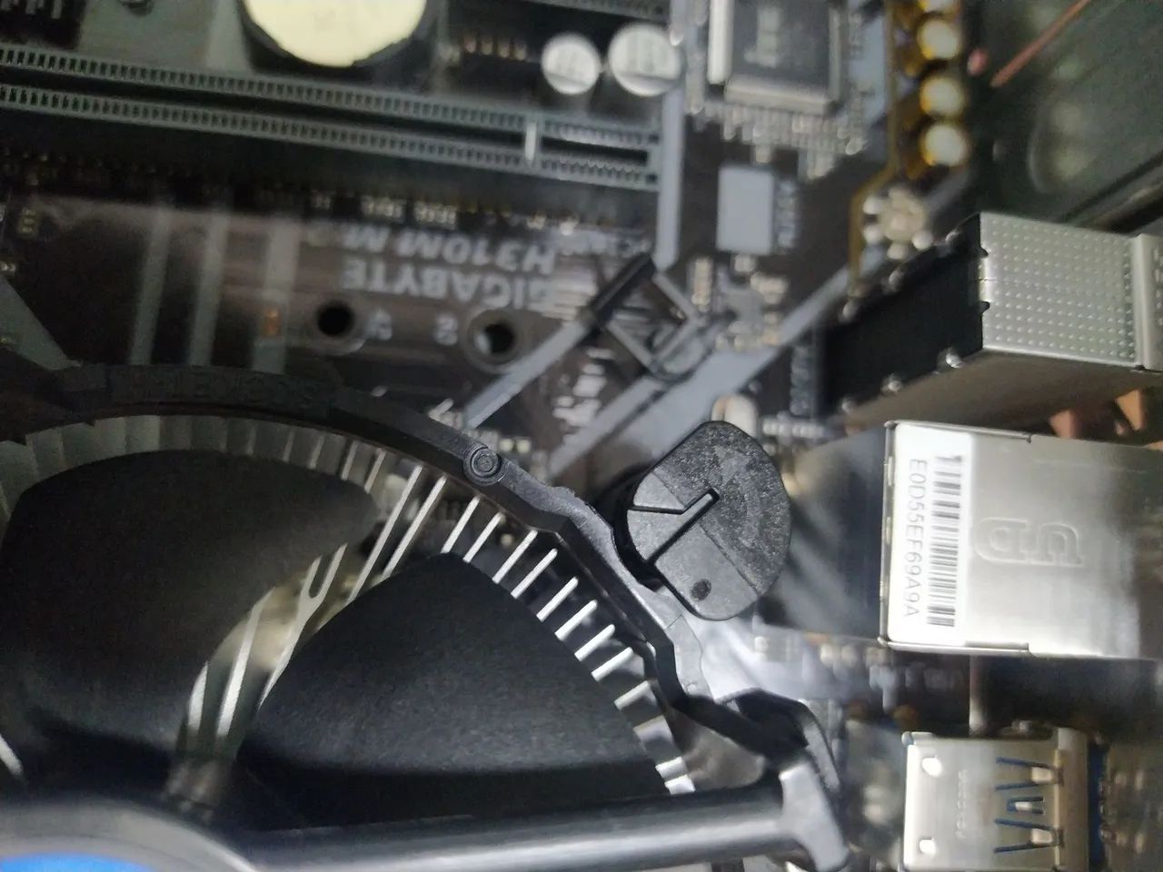 Kit i3 8100 8gb. R$450. - Foto 2