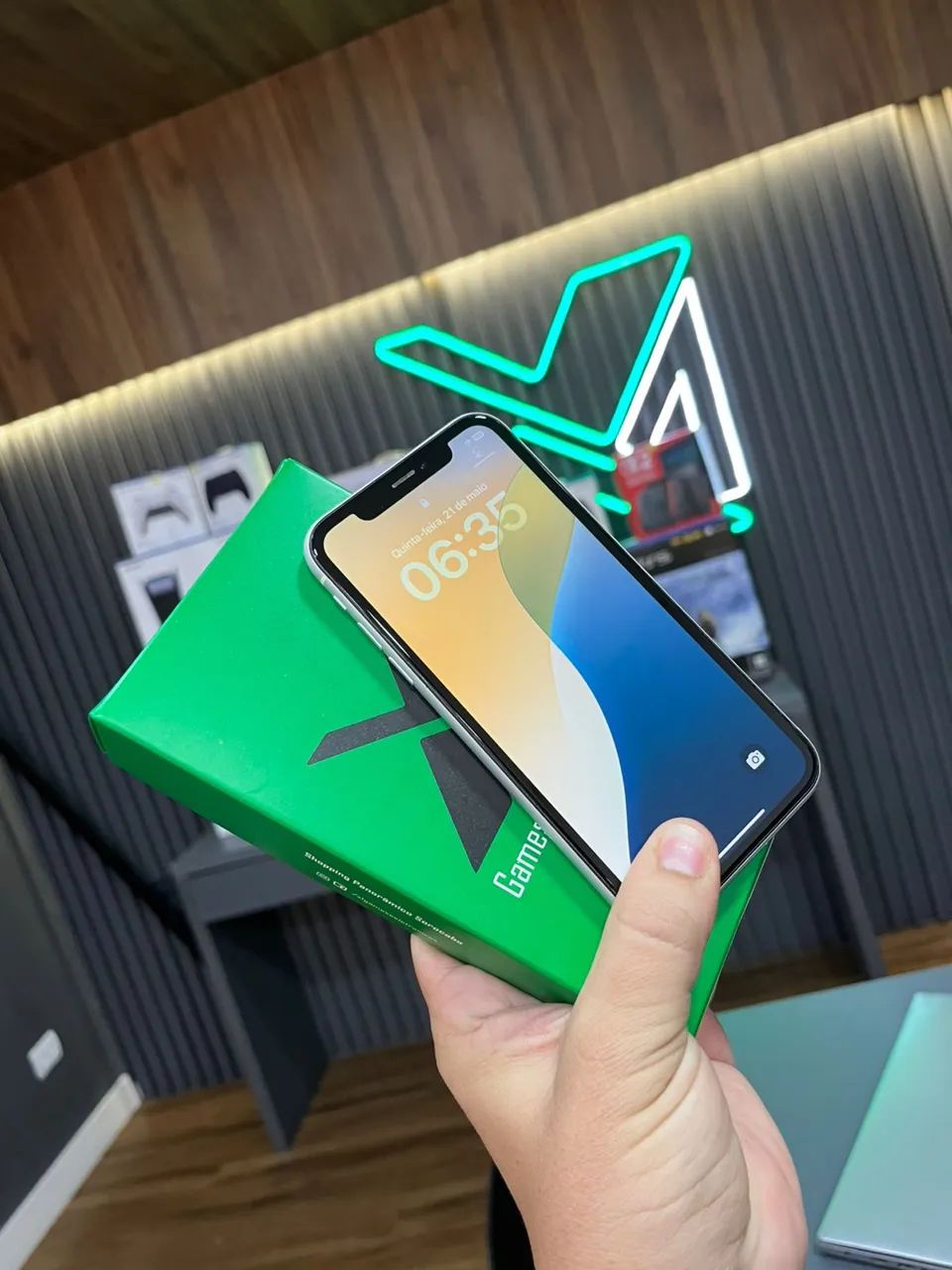 iPhone XR com garantia / entrego hoje  - Foto 3