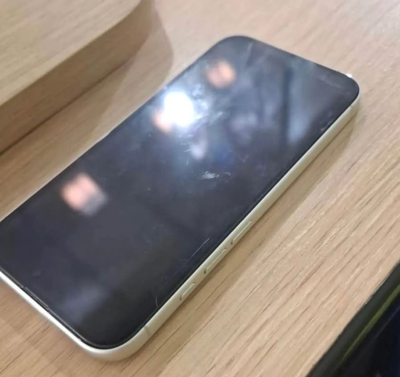 VENDO OU TROCO IPHONE 16 128gb - Foto 2