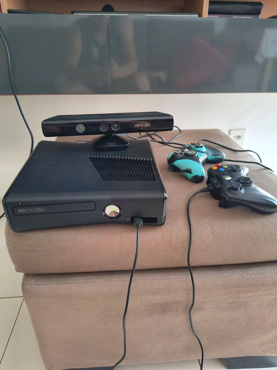 Xbox 360 live slim com Kinect 