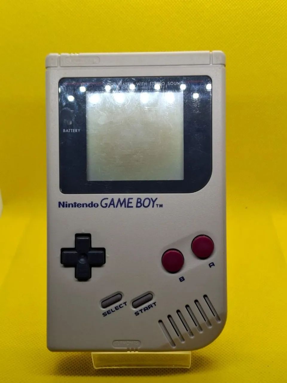 Gameboy Clássico DMG. Tela quebrada.