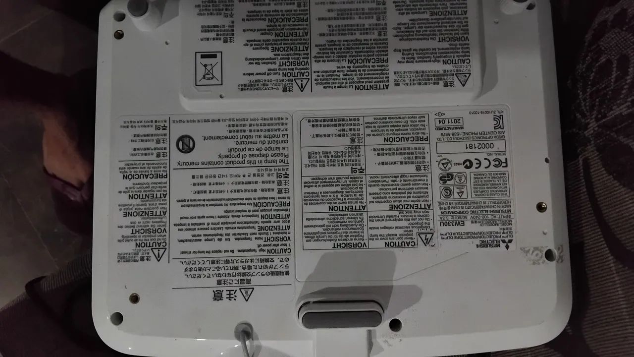 Vendo 3 projetor 1 Sony e 2 mitsubishi  - Foto 4