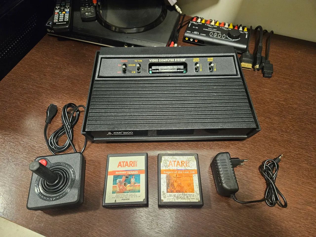Atari 2600 Mod AV com jogos