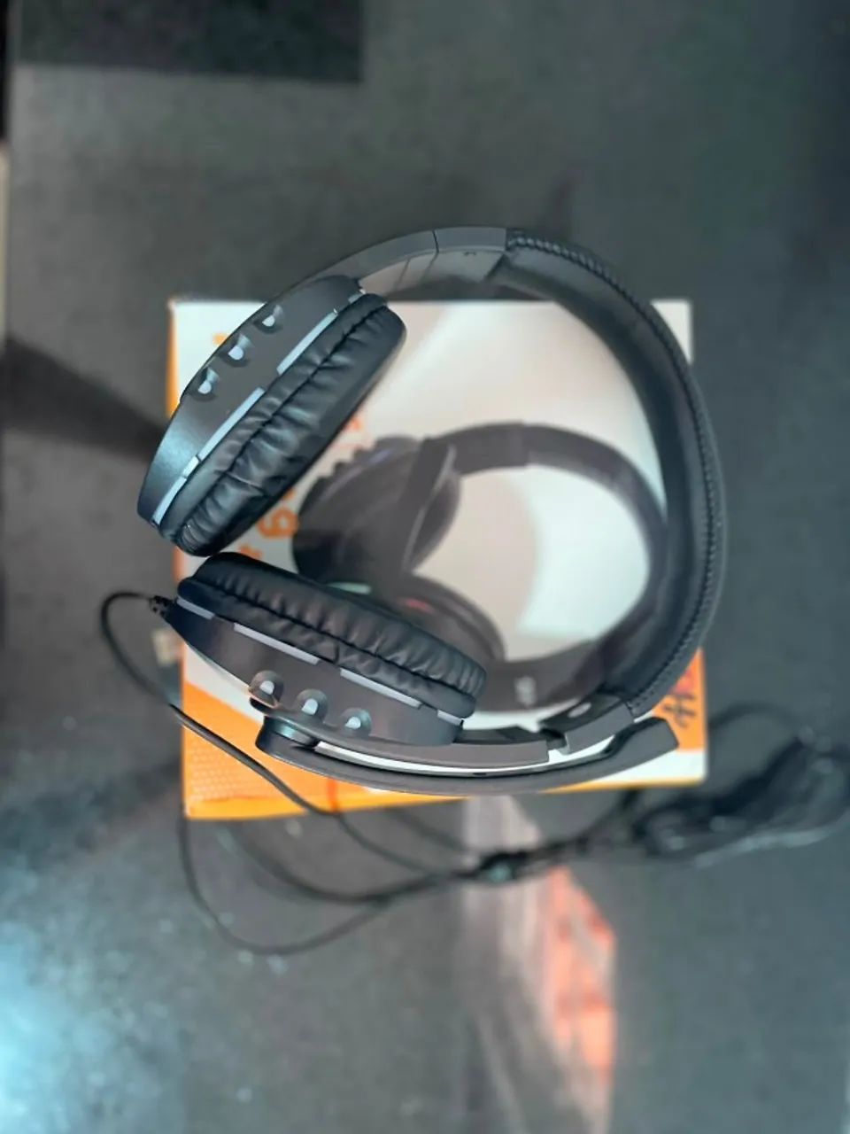 Fone de Ouvido Gamer Headset com Microfone e Luz LED RGB - Foto 5